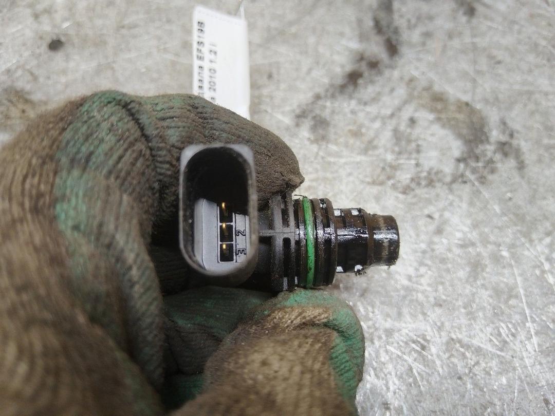 Датчик распредвала EFS19B Skoda Fabia купить с доставкой