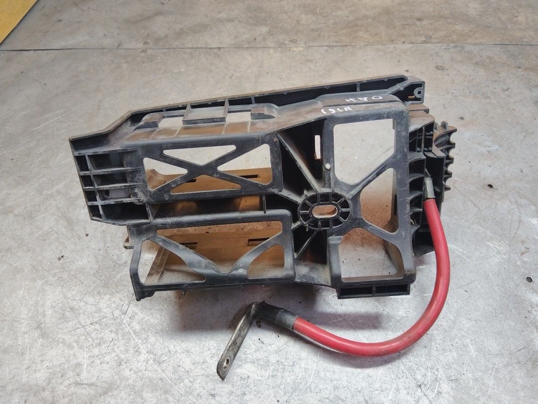 Крепление блока предохранителей 2FL6M1 Opel Astra - Фото 4