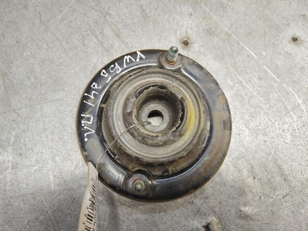 Опора амортизатора верхняя (чашка) WCL7UO Volkswagen Passat