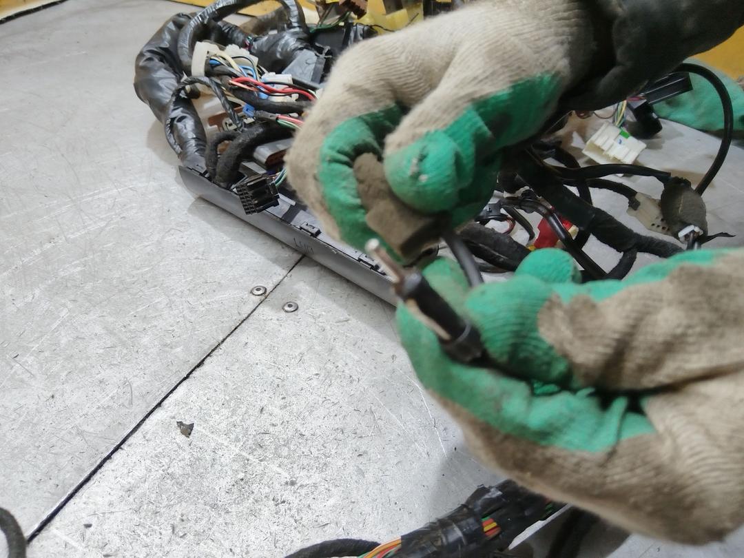 Проводка салона WDBACG Mitsubishi Carisma - Фото 40