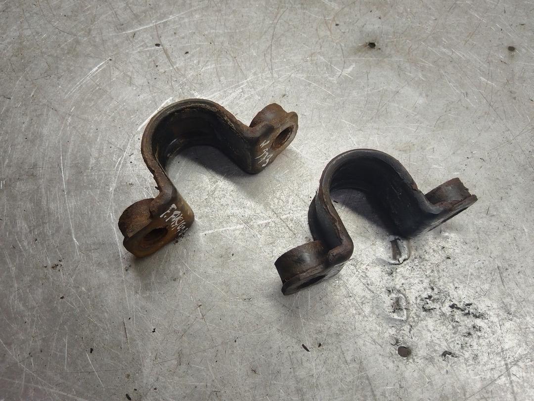 Крепление втулки стабилизатора VN8VL6 Ford Fusion - Фото 1