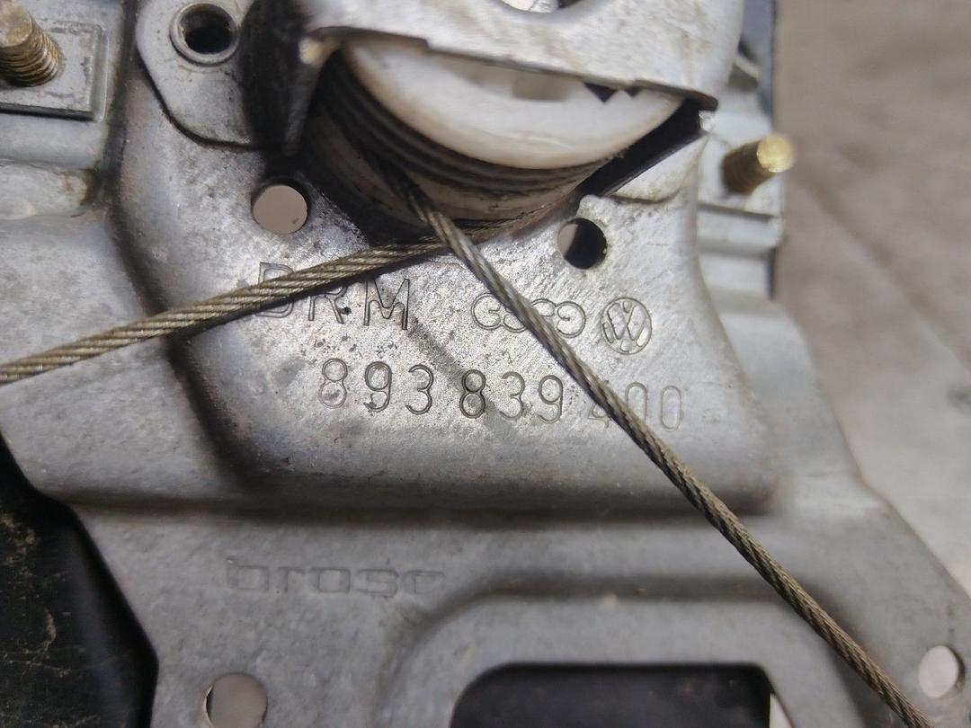 Стеклоподъемник задний правый ZM3OIO Audi 80 undefined