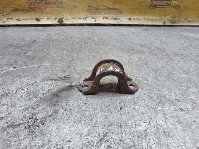 Крепление втулки стабилизатора P2T3MG Honda FR-V - Фото 2