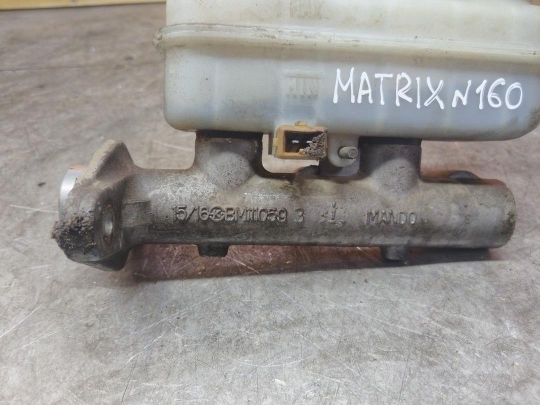 Цилиндр тормозной главный Y8QYUO Hyundai Matrix - Фото 4