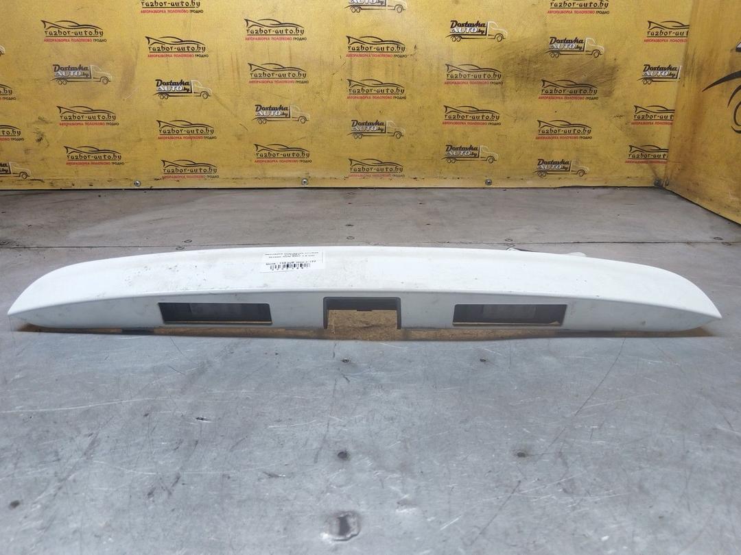 Накладка подсветки номера V1TQGT Nissan Note - Фото 2