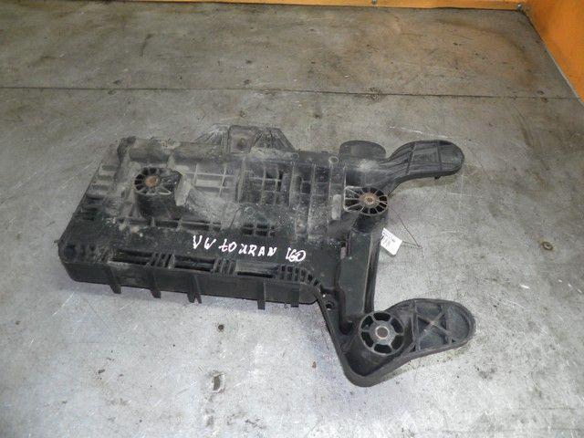 Полка аккумулятора 23L25X Volkswagen Touran - Фото 2