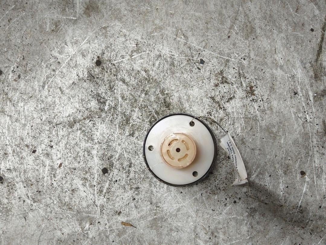 Клапан вентиляции топливного бака T06QBK Subaru Forester купить в магазине запчастей бу