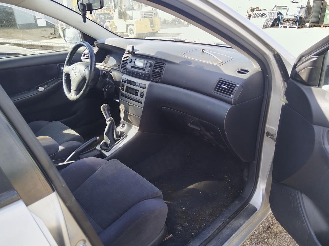 Панель передняя салона (торпедо) ZEN1RU Toyota Corolla