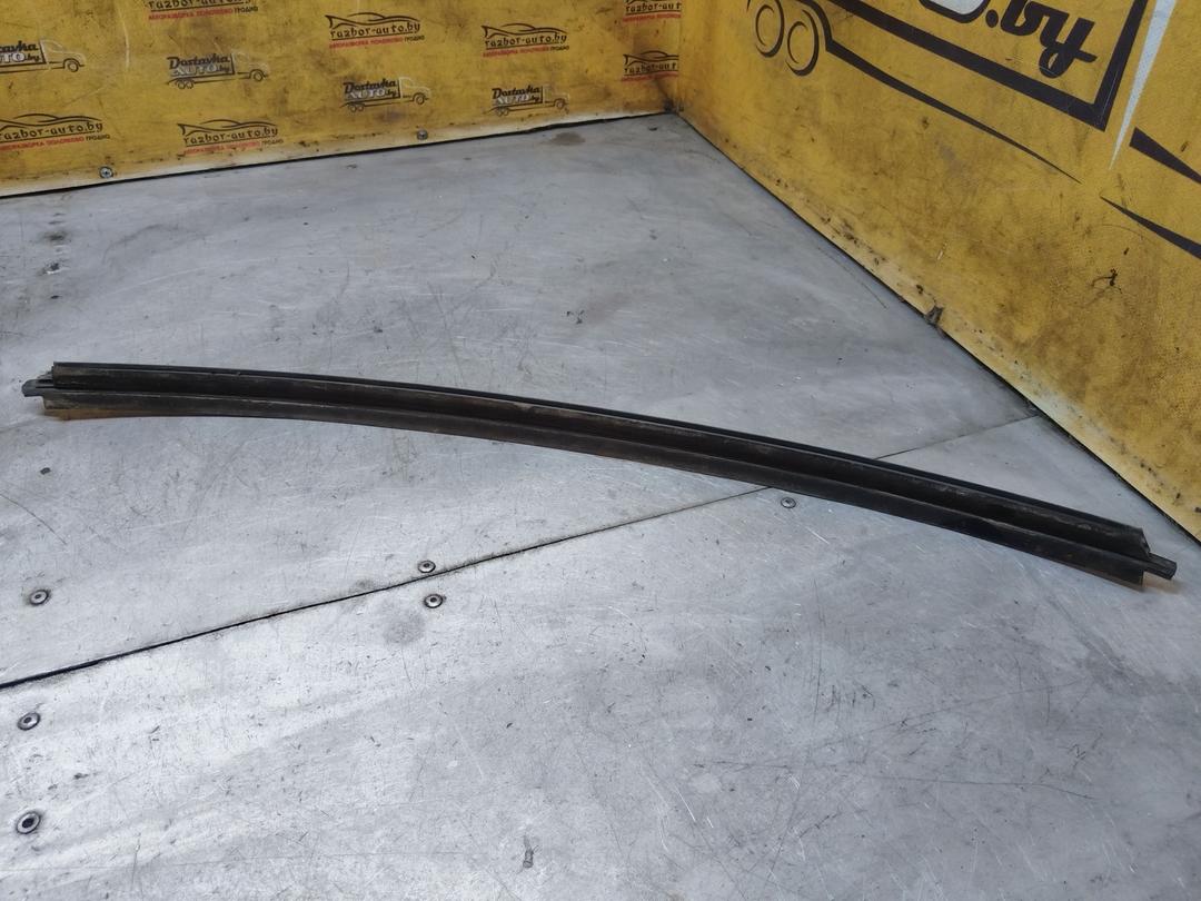 Молдинг стекла двери задней левой наружный T90MCD Citroen Xsara Picasso купить