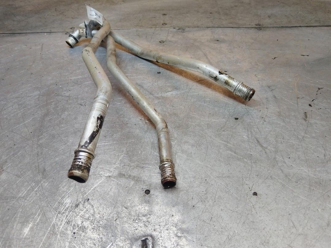 Патрубок отопителя (печки) UXA9SC BMW 5 E39 - Фото 3