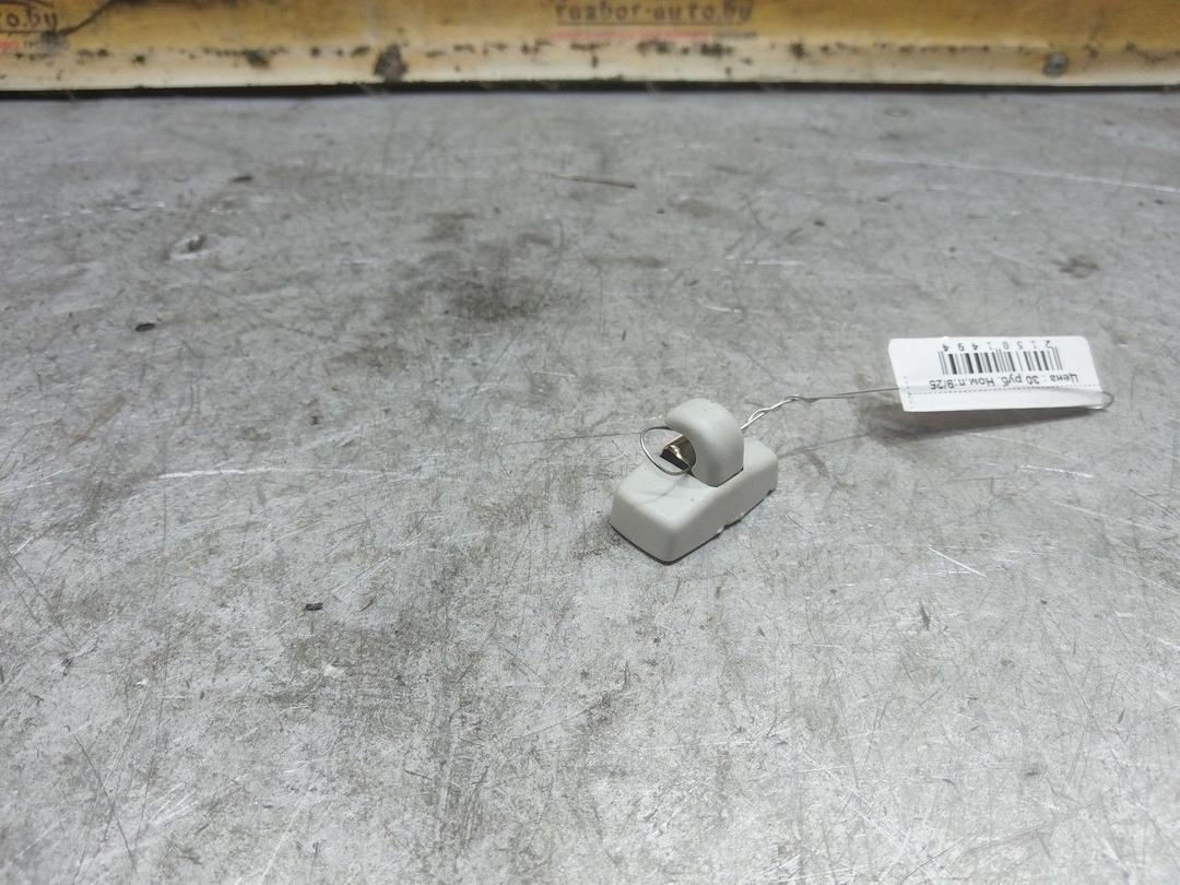 Крепление (крючок) солнцезащитного козырька QSXYEC Volkswagen Polo купить