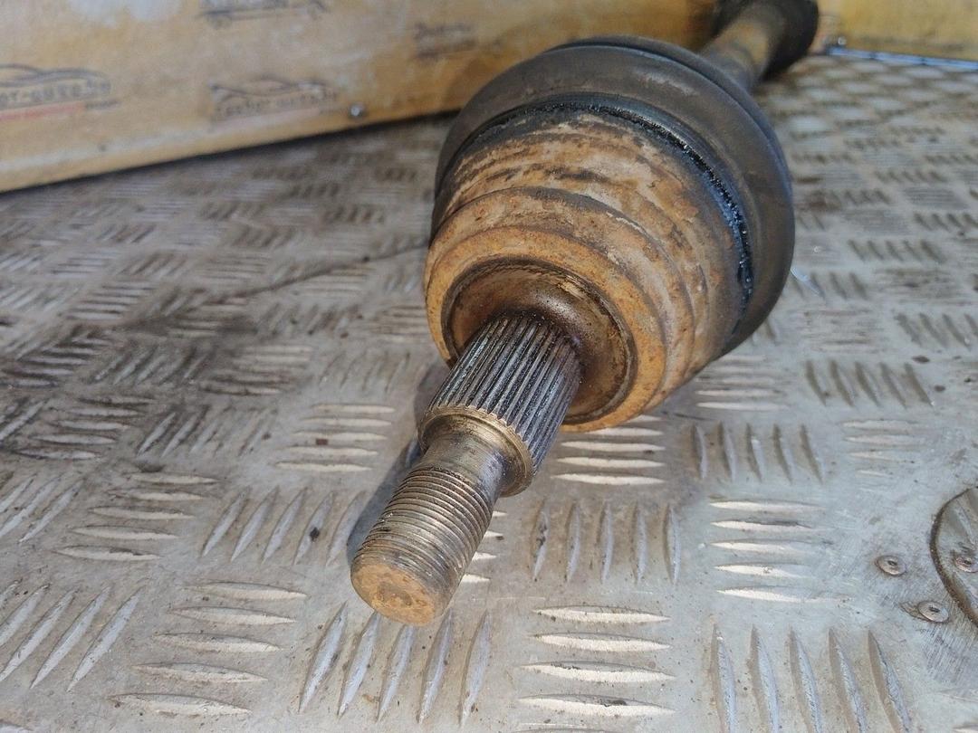 Полуось передняя правая (приводной вал, ШРУС) 3150V4 Volkswagen Golf купить