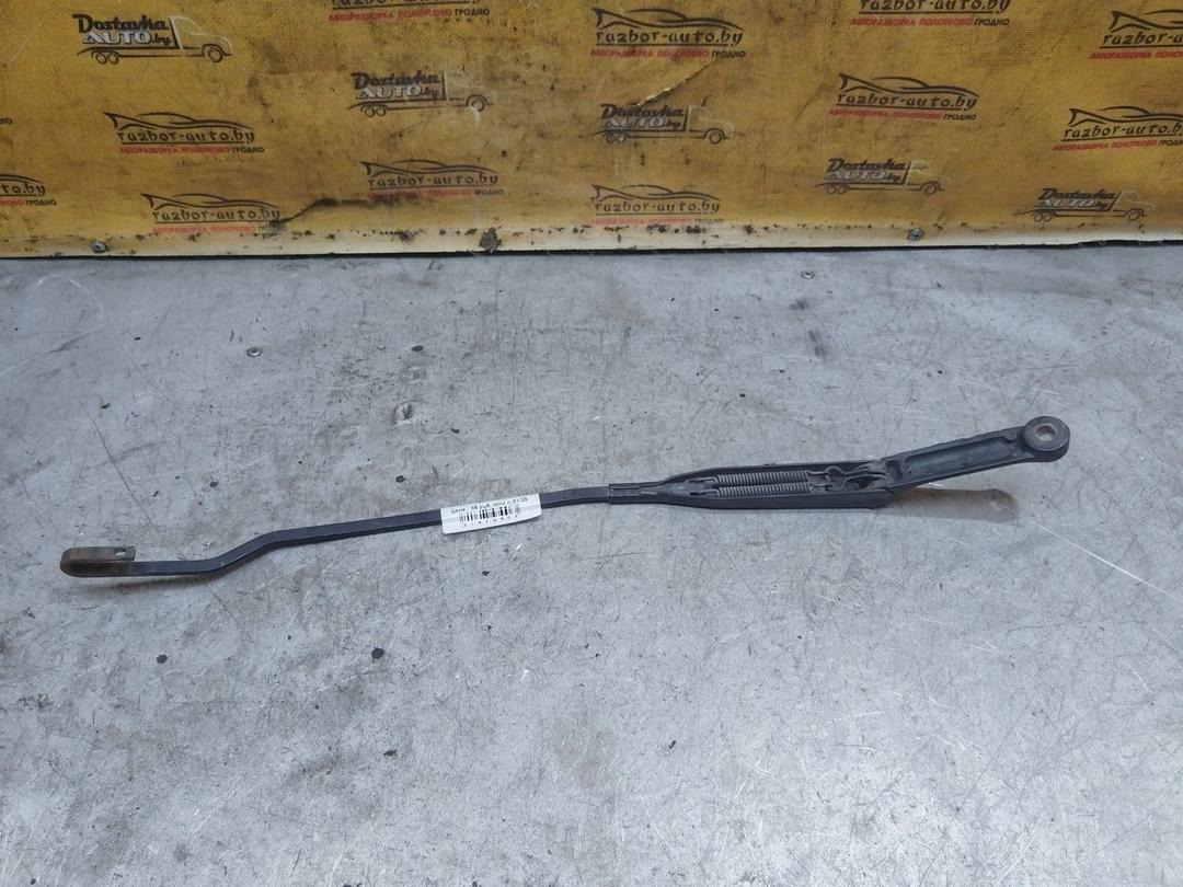 Щеткодержатель (поводок стеклоочистителя, дворник) KQ6QD3 Audi A4 купить