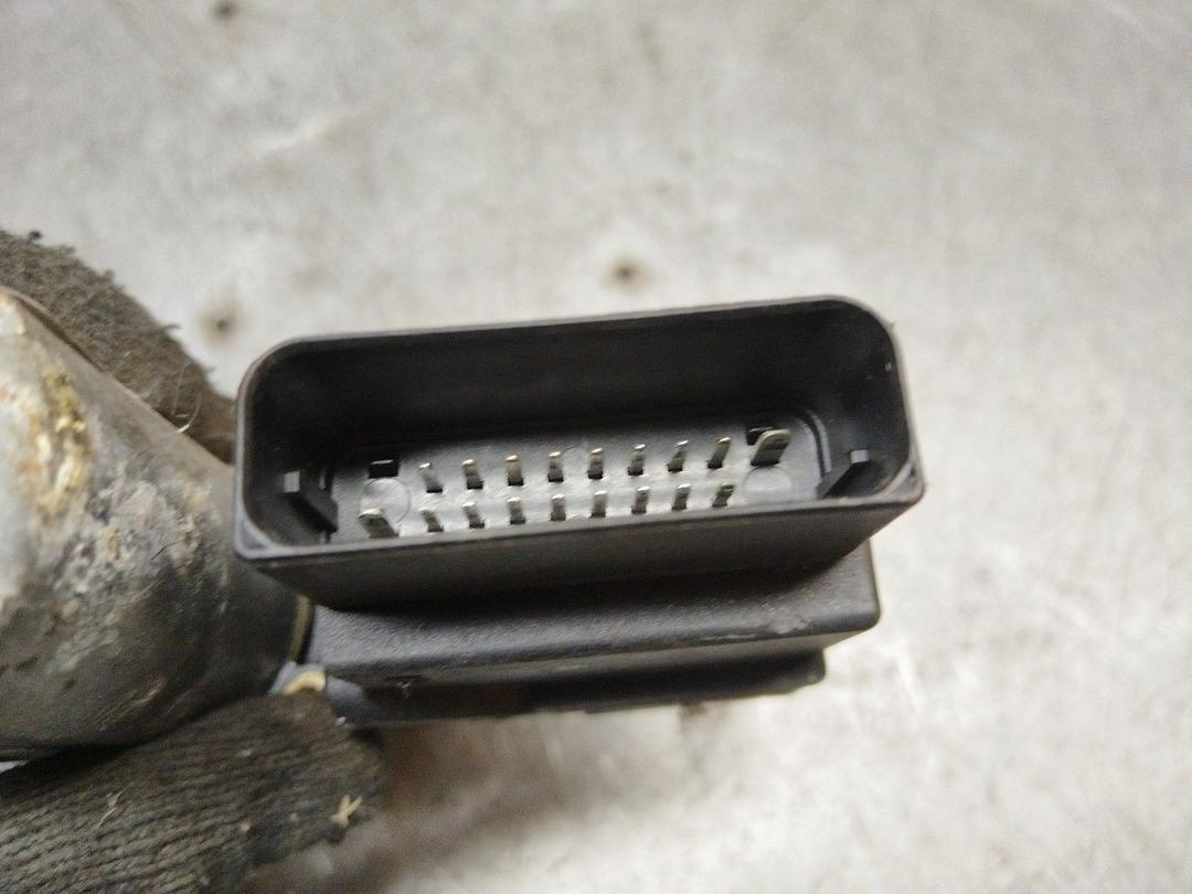 Моторчик стеклоподъемника задний правый B3OBA8 Volkswagen Passat - Фото 4