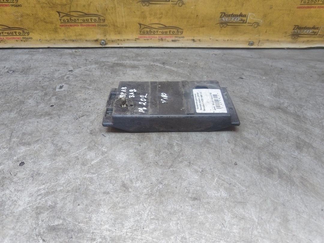 Кронштейн крепления бампера заднего J2FF3P Mercedes C W202 - Фото 3