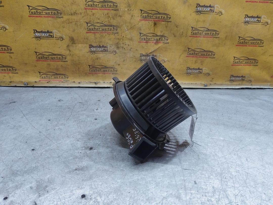 Моторчик печки L9O2ST Peugeot 206