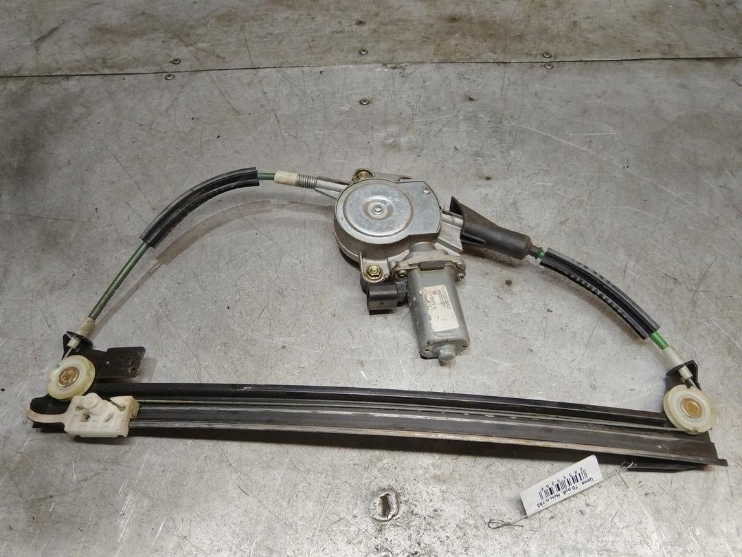 Стеклоподъемник электрический передний правый F67BUM Alfa Romeo 147 купить с доставкой