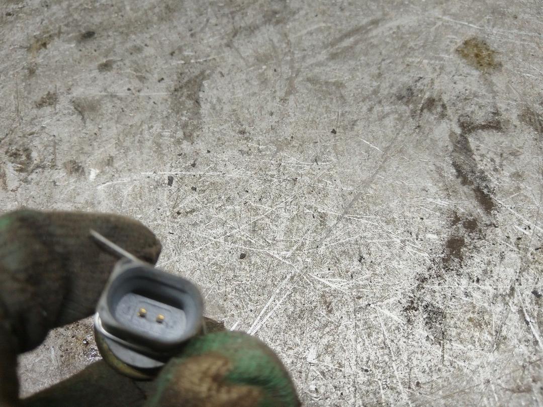 Датчик температуры охлаждающей жидкости 4330L8 Skoda Fabia купить с доставкой