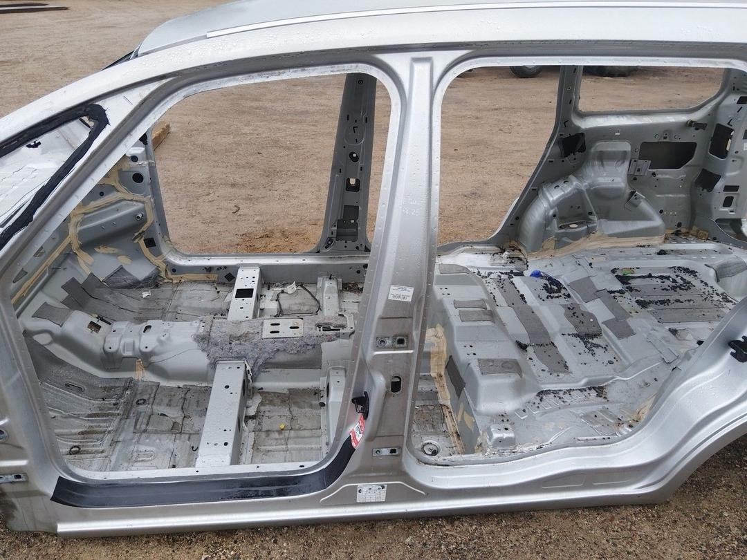 Стойка кузовная центральная левая S915Z9 Ford Galaxy