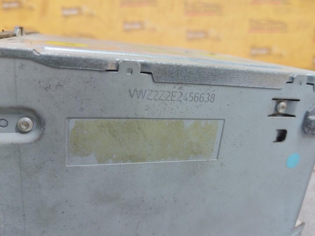 Магнитола CBUXXC Volkswagen Passat купить в магазине запчастей бу