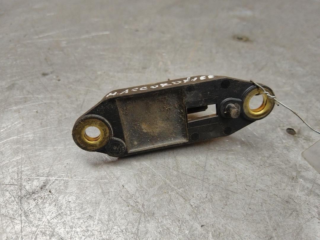 Датчик удара 7J60QW Honda Accord undefined