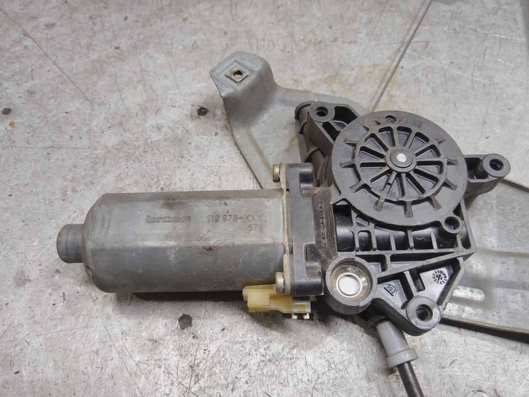 Стеклоподъемник электрический передний правый 6UCKLW Renault Espace купить