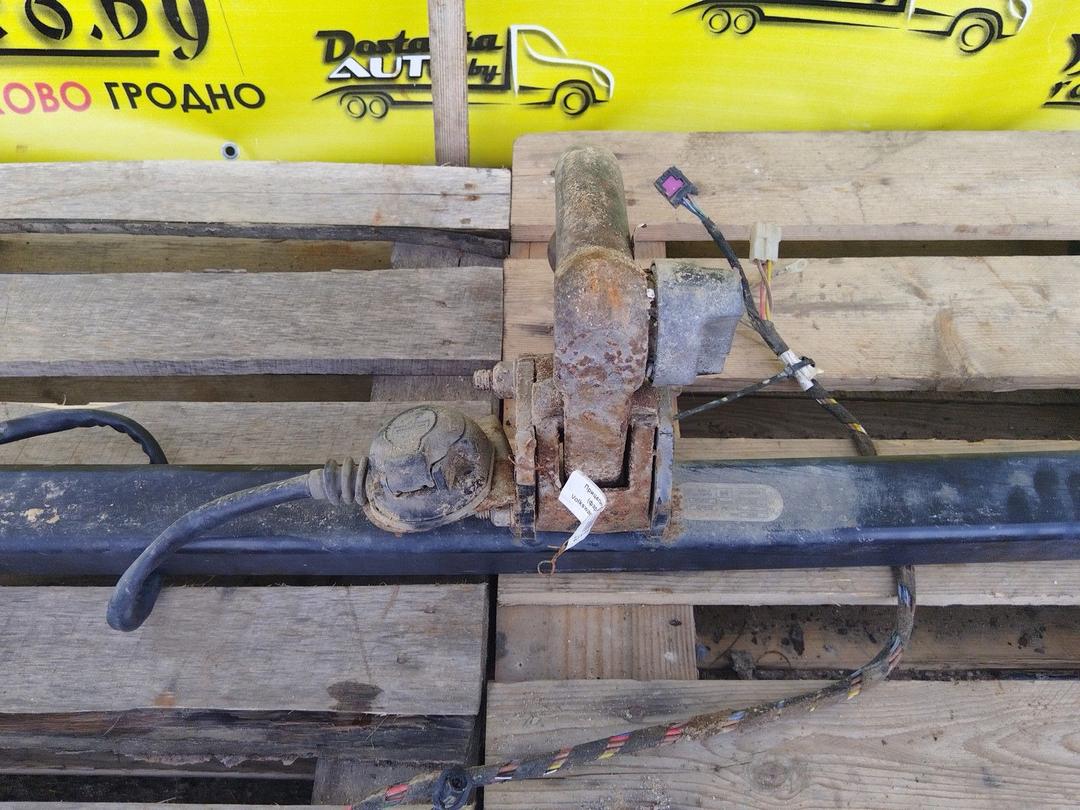 Прицепное устройство (фаркоп) K7YQRV Volkswagen Passat undefined