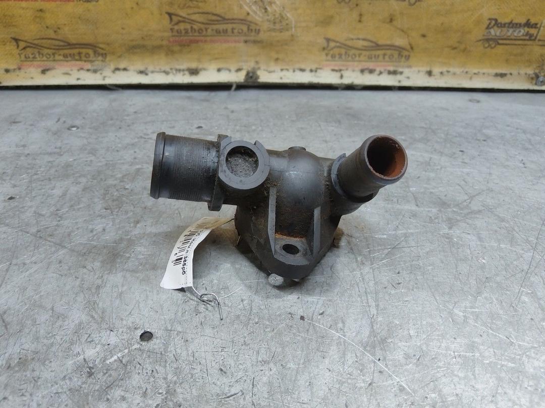 Фланец (тройник) системы охлаждения NLC962 Citroen Xantia - Фото 2