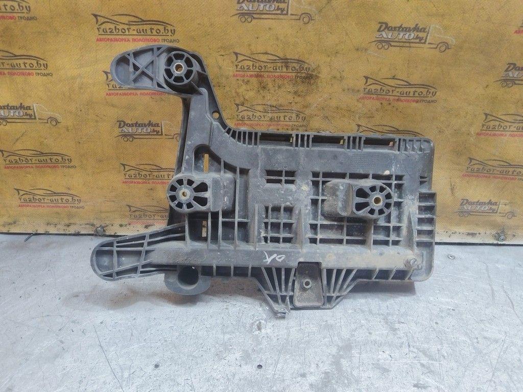 Полка аккумулятора 8C7FU7 Volkswagen Jetta - Фото 2