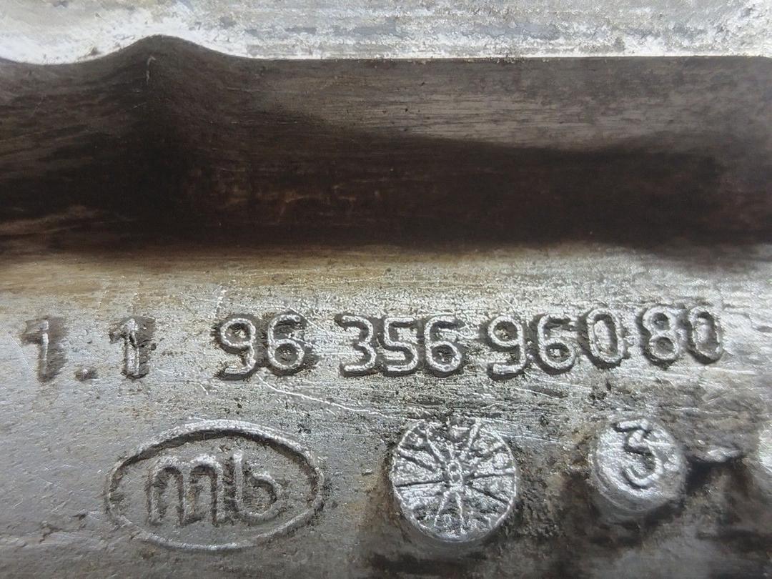 Корпус термостата 87LU25 Citroen Xsara Picasso - Фото 7