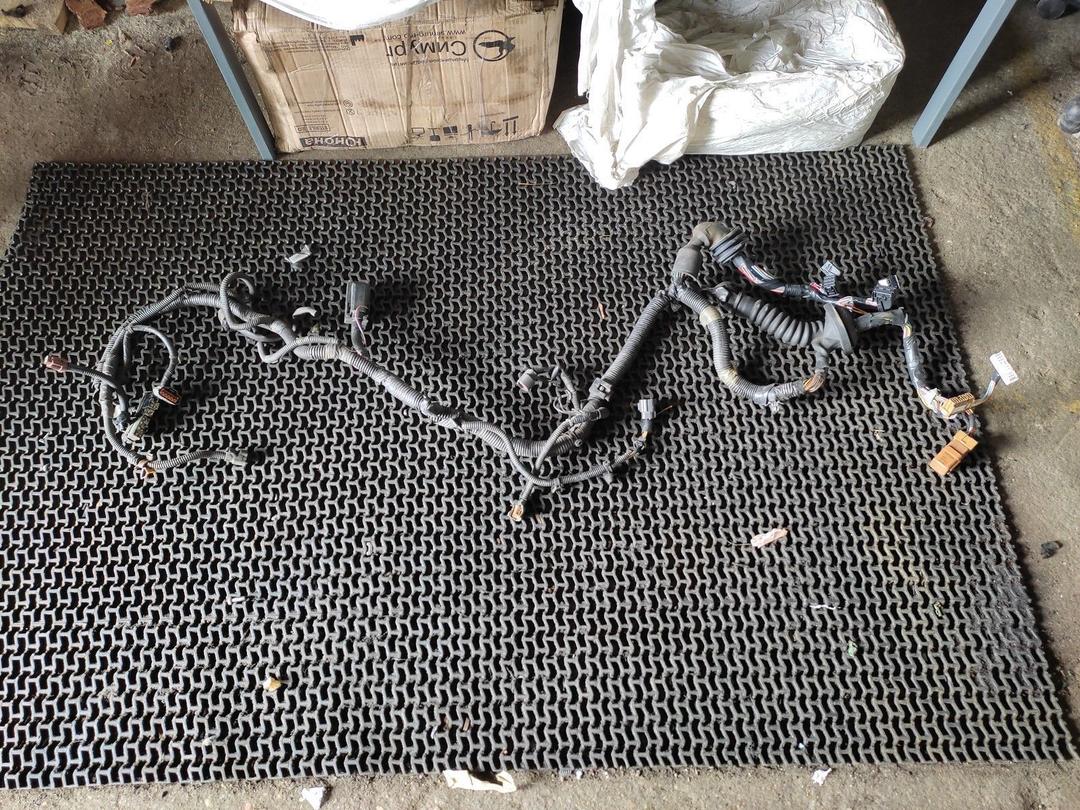 Проводка двигателя GGVBRX Nissan Almera Tino