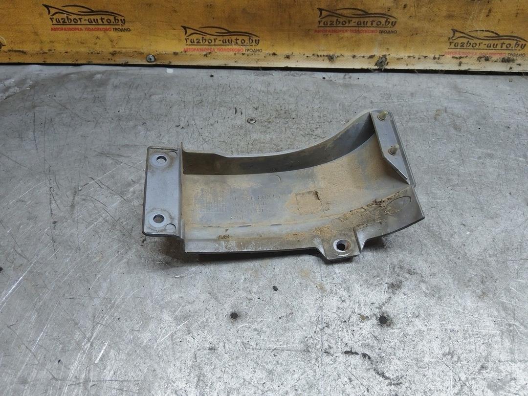 Накладка под фонарь левый 6EKKA0 Opel Zafira купить с доставкой