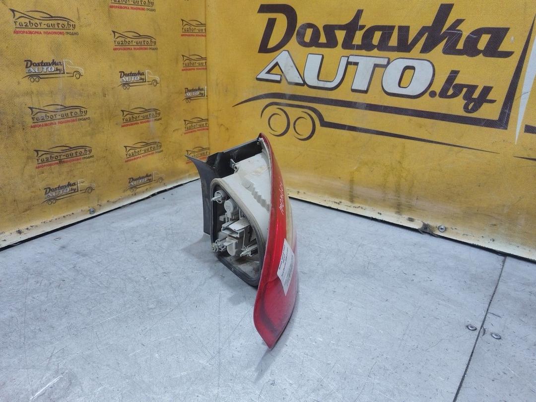 Фонарь задний левый 1HW1CT Ford Mondeo купить в магазине запчастей бу
