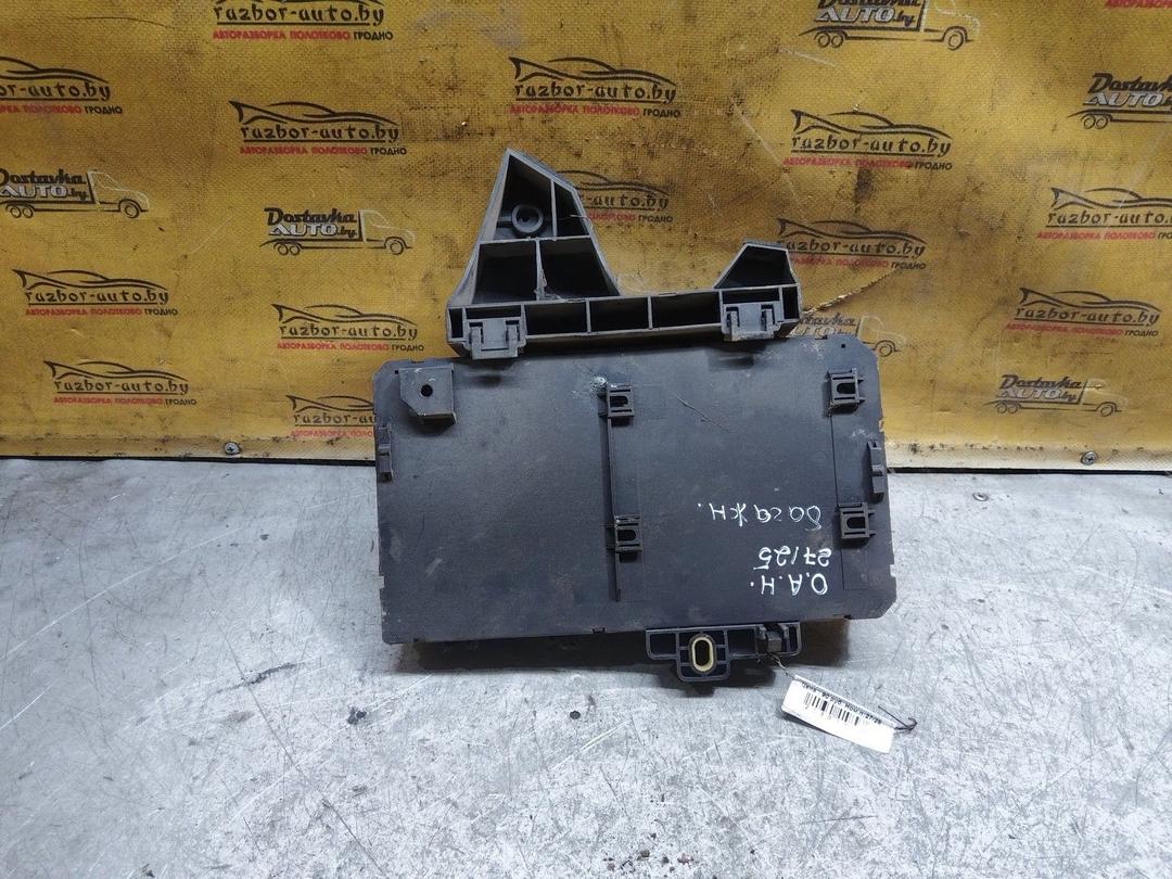 Блок предохранителей ZBFXPM Opel Astra купить в магазине запчастей бу