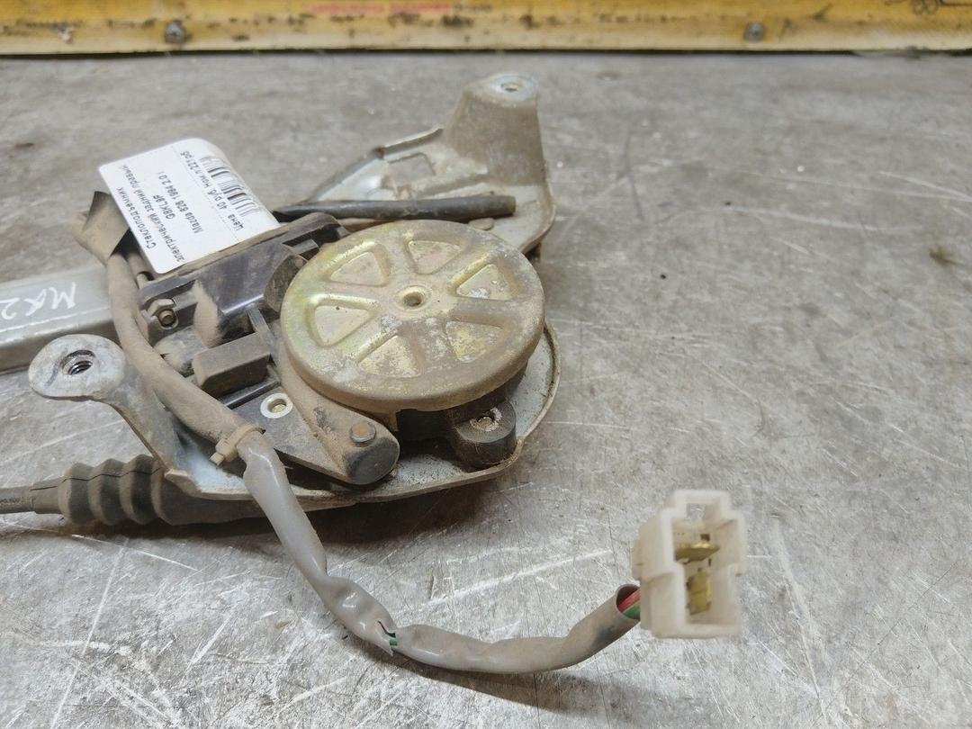 Стеклоподъемник электрический задний правый G8KL9F Mazda 626 - Фото 2