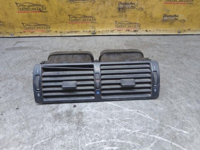 Дефлектор обдува салона D4T61J BMW 5 E39