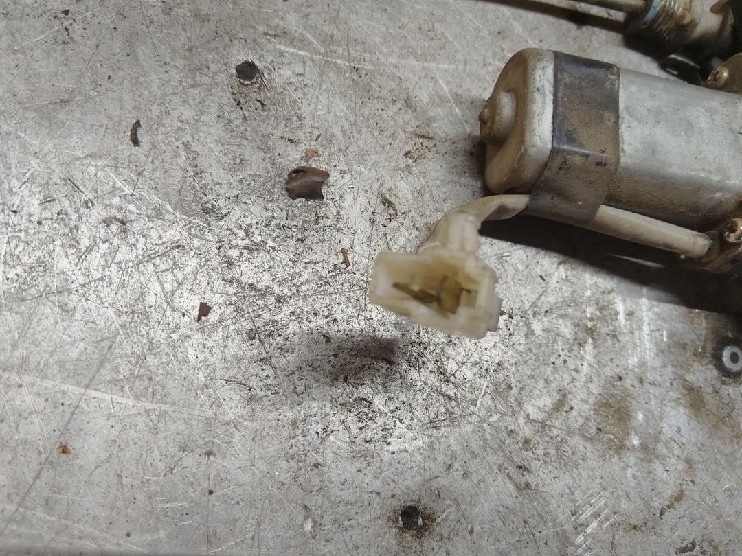 Стеклоподъемник электрический задний левый QD7JQ8 Great-Wall Hover купить с доставкой