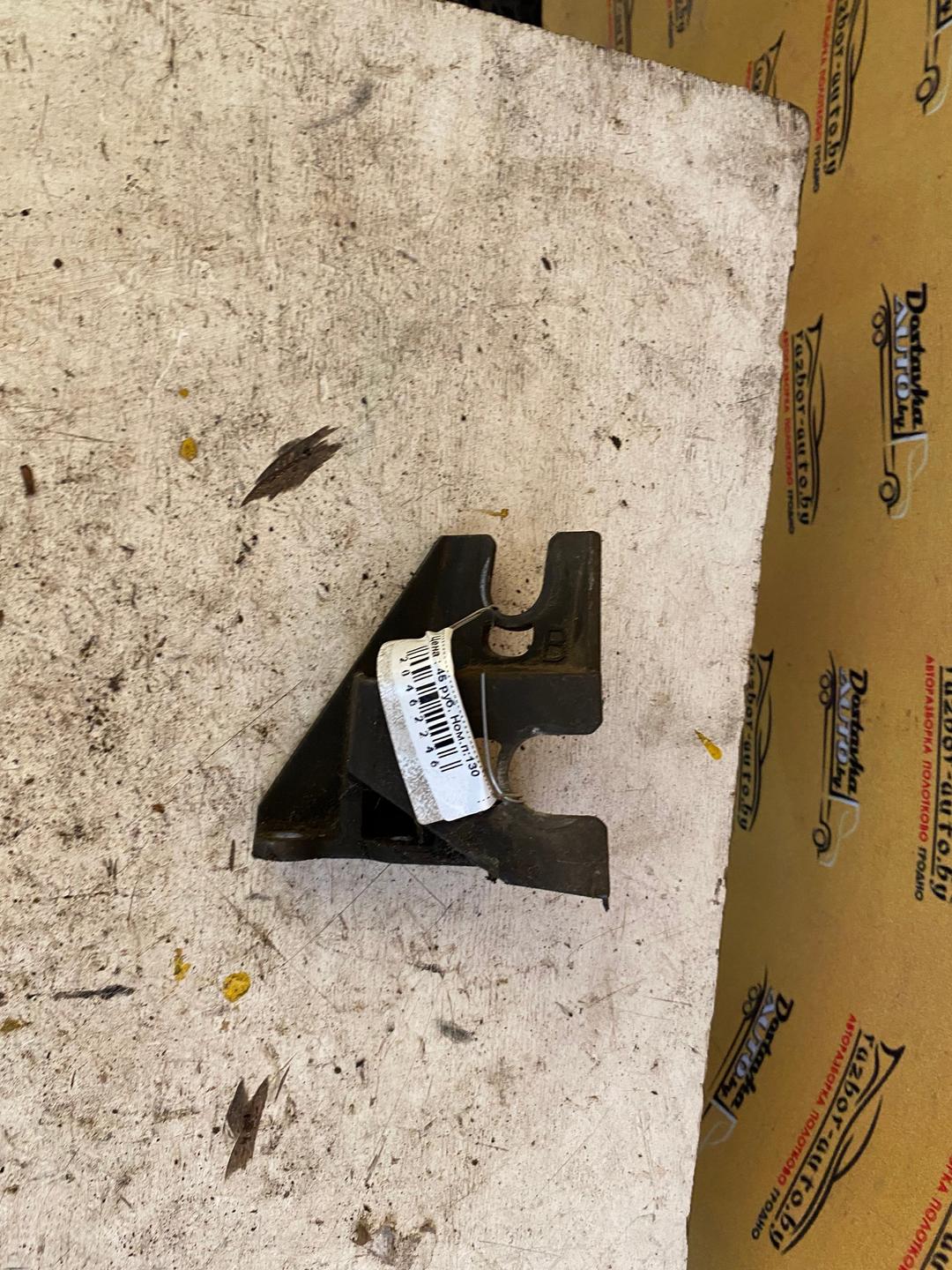 Кронштейн крепления троса КПП KYF52D Renault Scenic - Фото 1