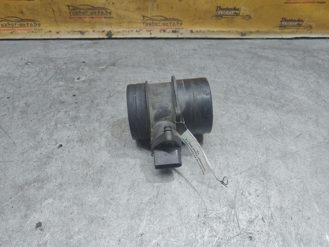 Расходомер воздуха U3QQHM Volkswagen Passat