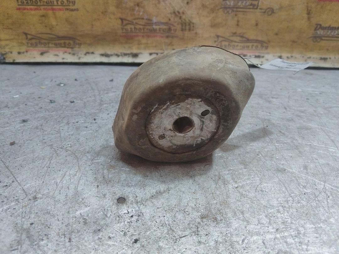 Подушка крепления КПП F76AAP Volkswagen Passat - Фото 2