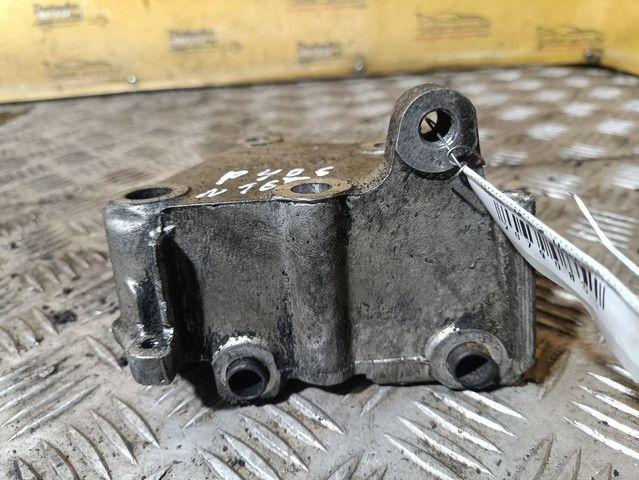 Кронштейн двигателя ZQUN7C Peugeot 406 - Фото 2