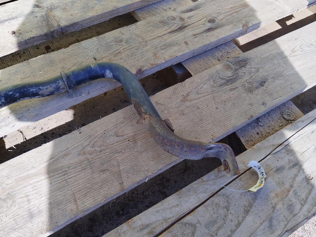 Стабилизатор подвески (поперечной устойчивости) передний QWTPF9 Volkswagen Passat купить на авторазборке