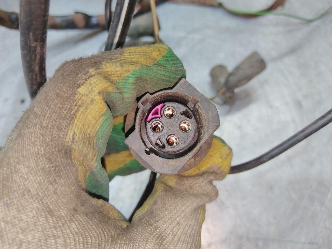 Проводка IG35BU Audi 100 - Фото 3