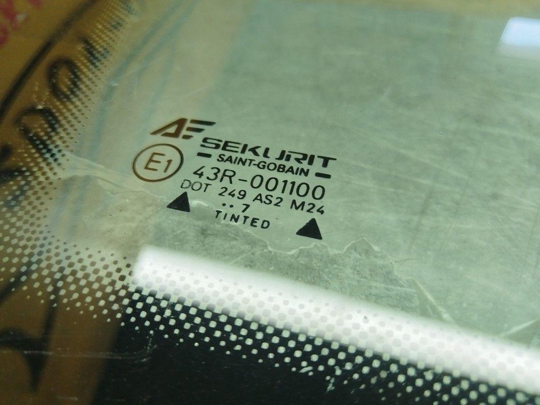 Стекло кузовное боковое левое UM784F Ford Galaxy купить