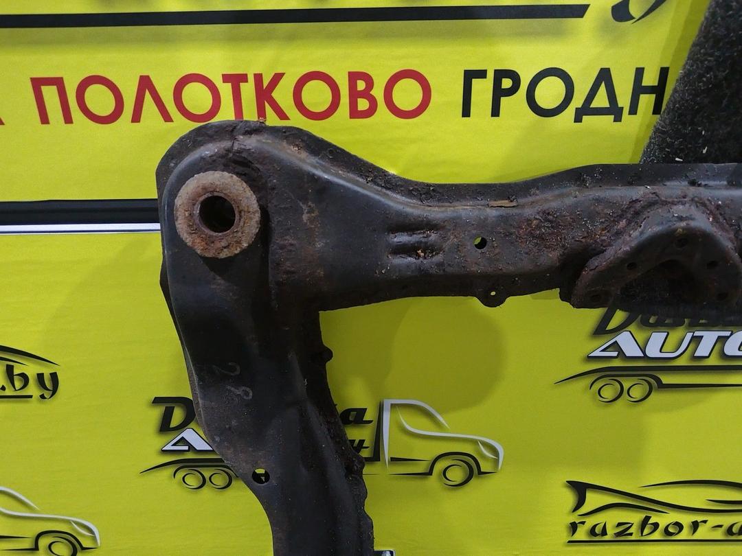 Балка подвески передняя (подрамник) T1RWW5 Hyundai Trajet купить