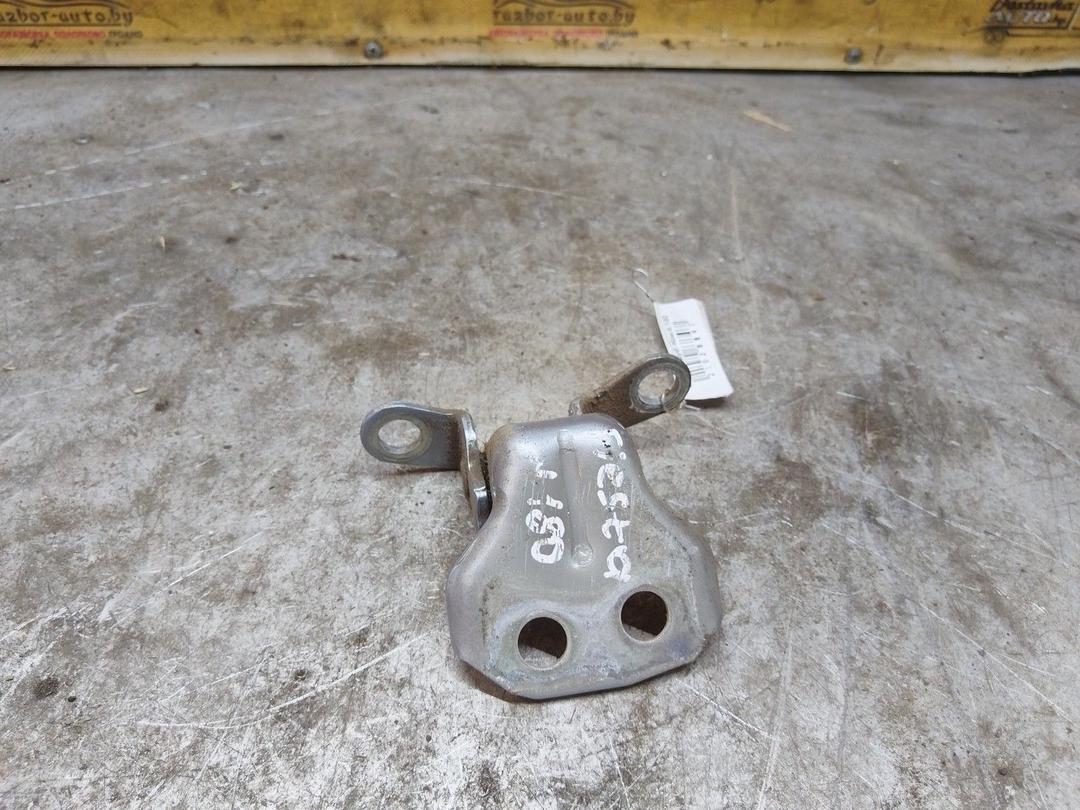 Петля двери задней правой O5MXXB Ford Fiesta купить в магазине запчастей бу