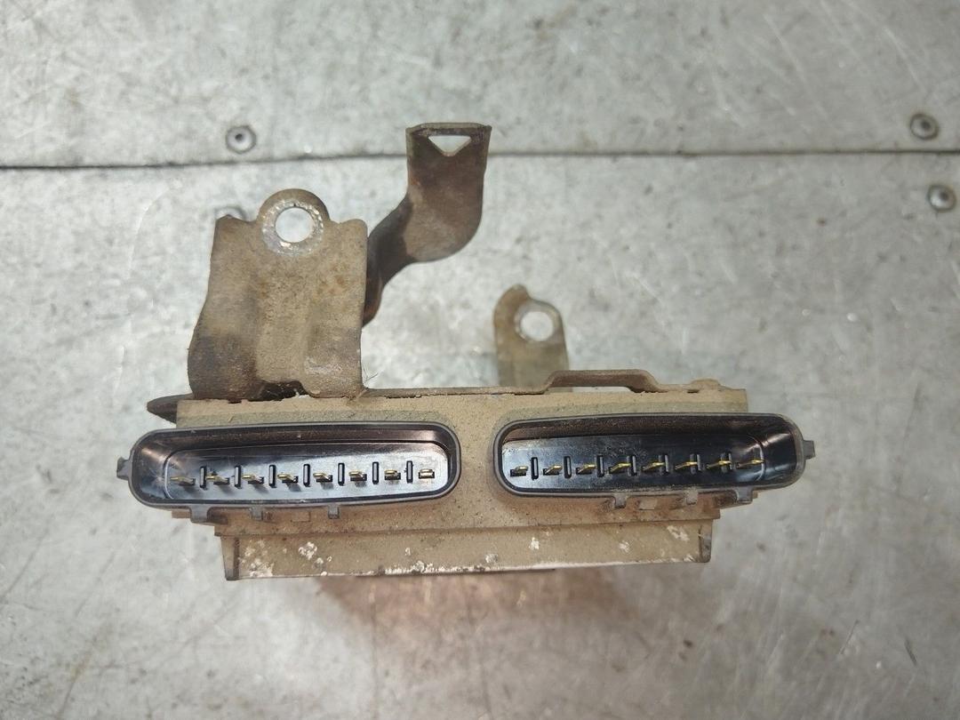 Блок управления форсунками I822AW Toyota Avensis - Фото 2