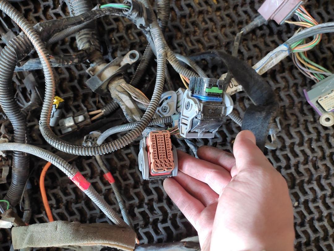 Проводка YWN8E0 Renault Laguna купить с доставкой. Огромный выбор запчастей и марок авто. У нас есть практически все.