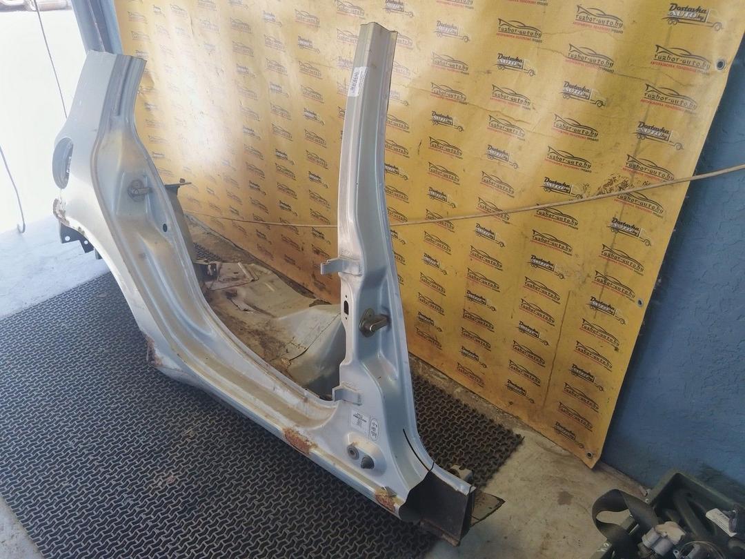 Стойка кузовная центральная правая FIIGFS Renault Clio купить в магазине запчастей бу