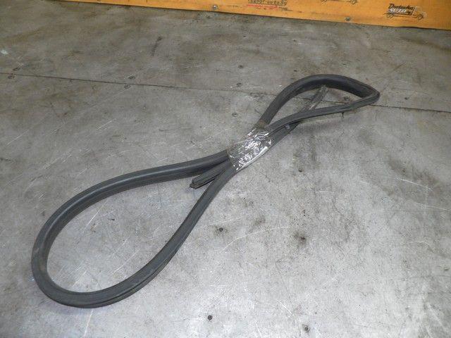 Уплотнитель двери передней левой P29H79 Opel Astra - Фото 2